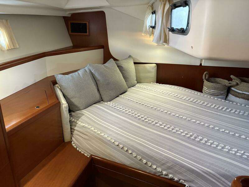 46ft Beneteau Yacht For Sale