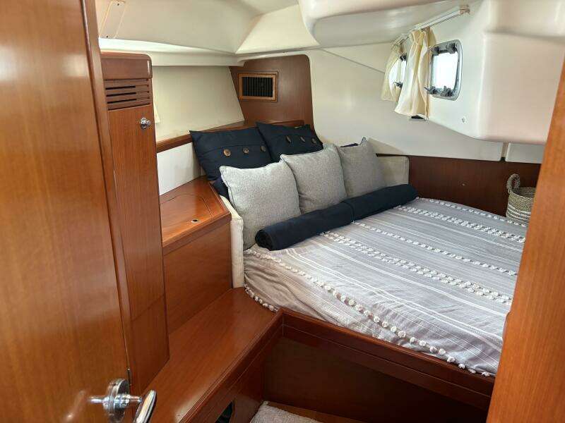 46ft Beneteau Yacht For Sale