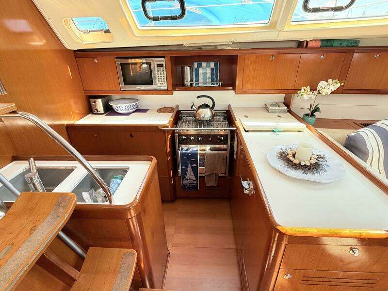 46ft Beneteau Yacht For Sale