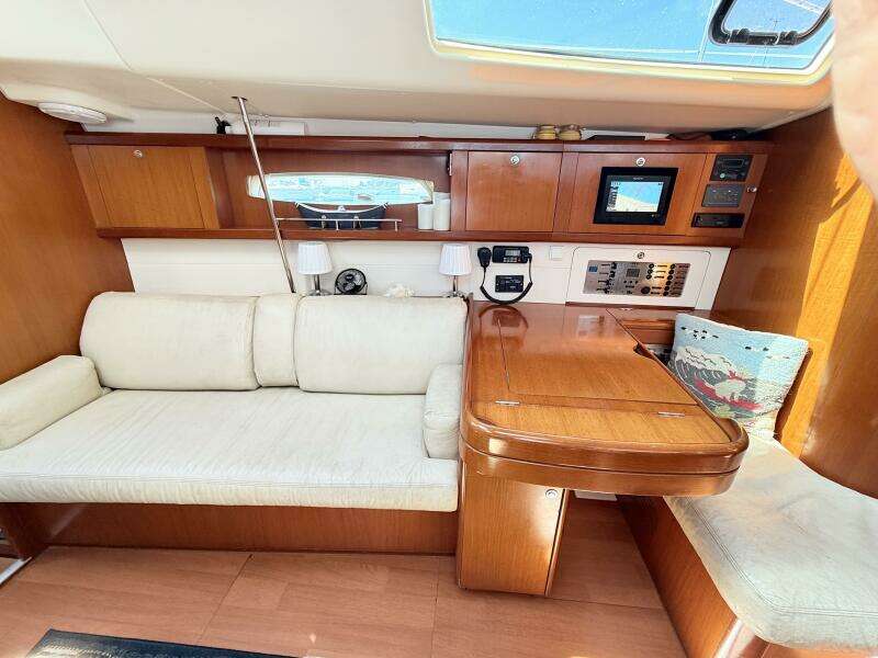 46ft Beneteau Yacht For Sale