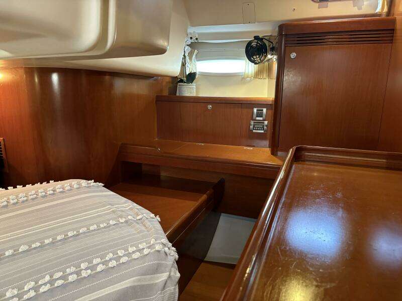46ft Beneteau Yacht For Sale