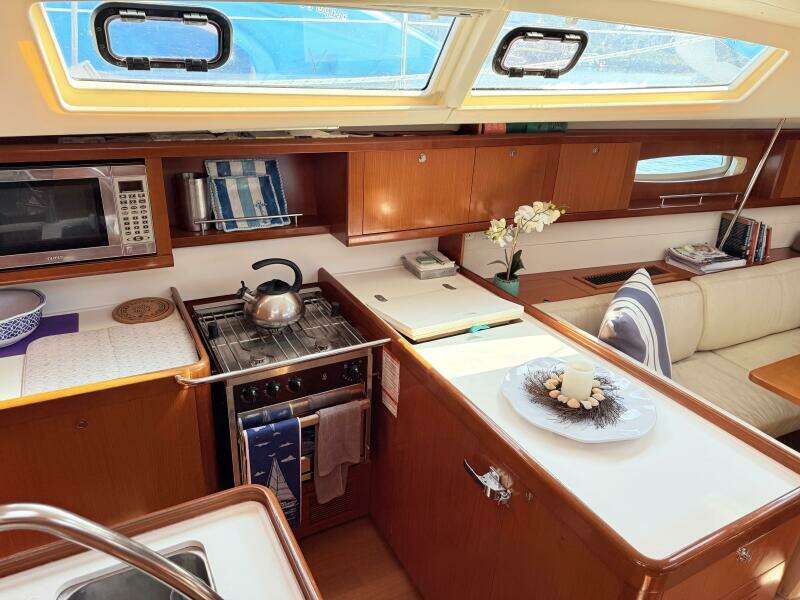 46ft Beneteau Yacht For Sale