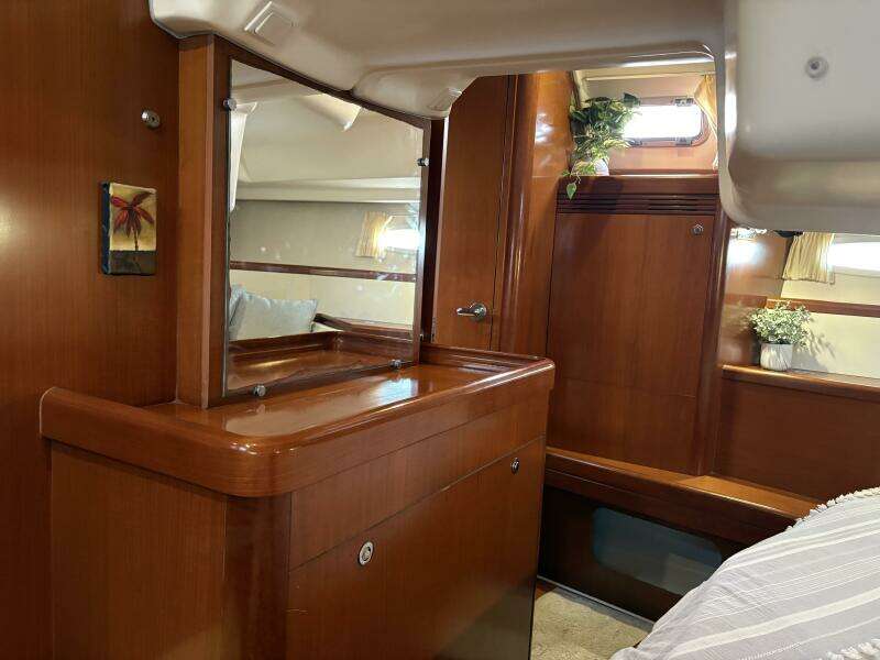 46ft Beneteau Yacht For Sale