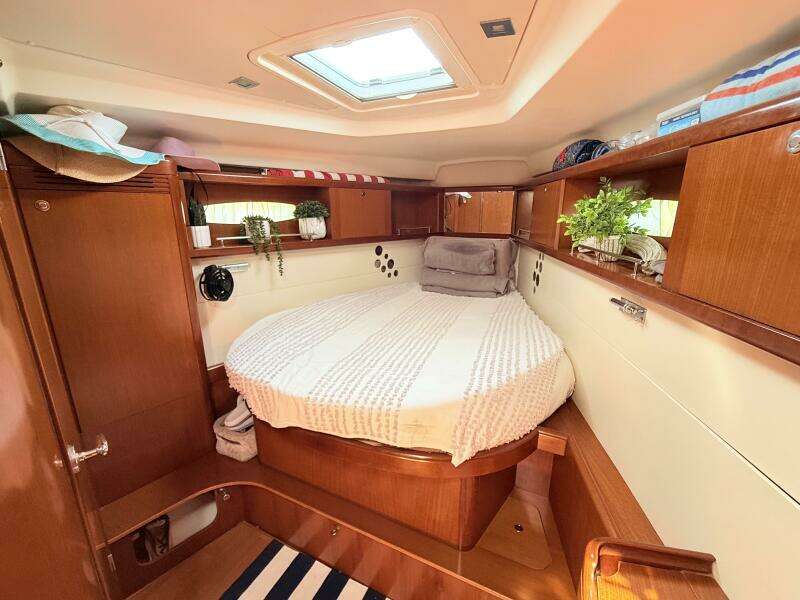 46ft Beneteau Yacht For Sale