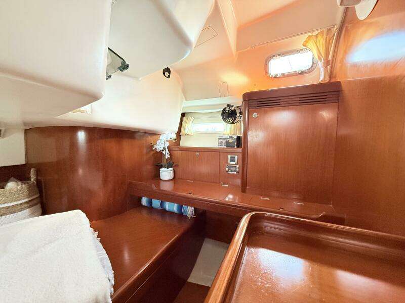 46ft Beneteau Yacht For Sale