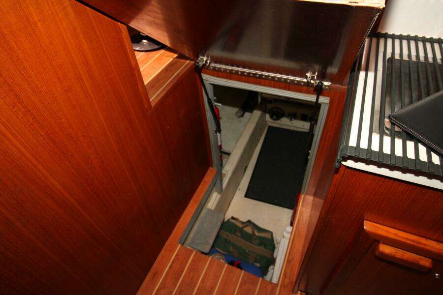 GYPSY 42ft Ricker Yacht For Sale