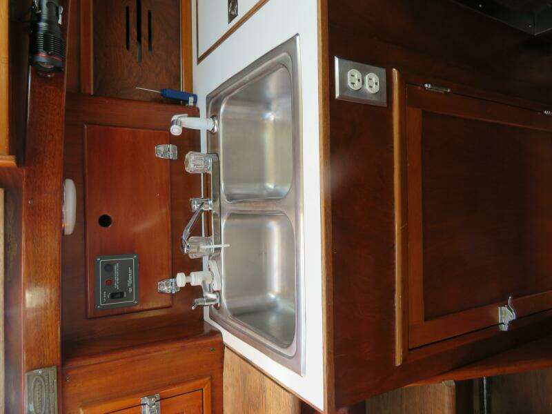 Secret Story 40ft Hinckley Yacht For Sale