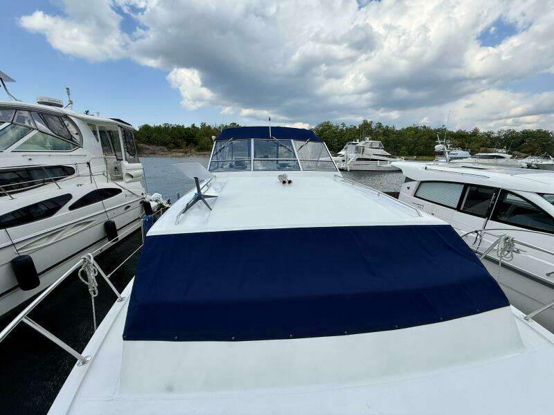 Wood Knot 38ft Chris Craft Yacht For Sale