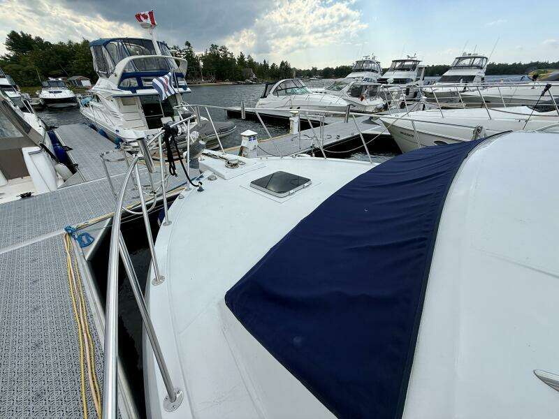 Wood Knot 38ft Chris Craft Yacht For Sale