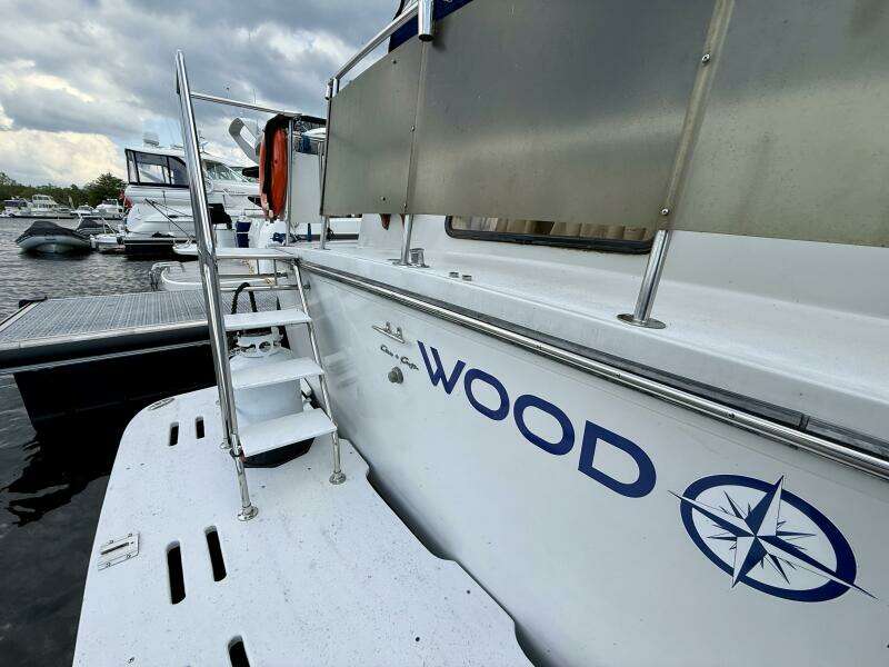 Wood Knot 38ft Chris Craft Yacht For Sale