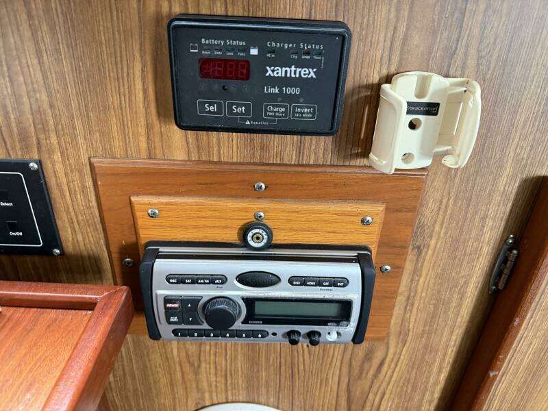 Wood Knot 38ft Chris Craft Yacht For Sale