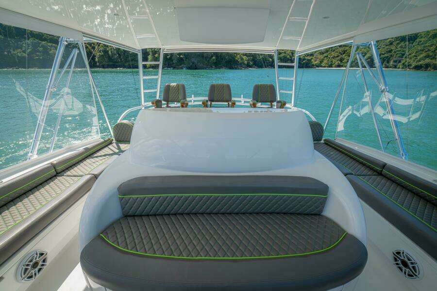 2017 62 Viking Convertible - Offensive
