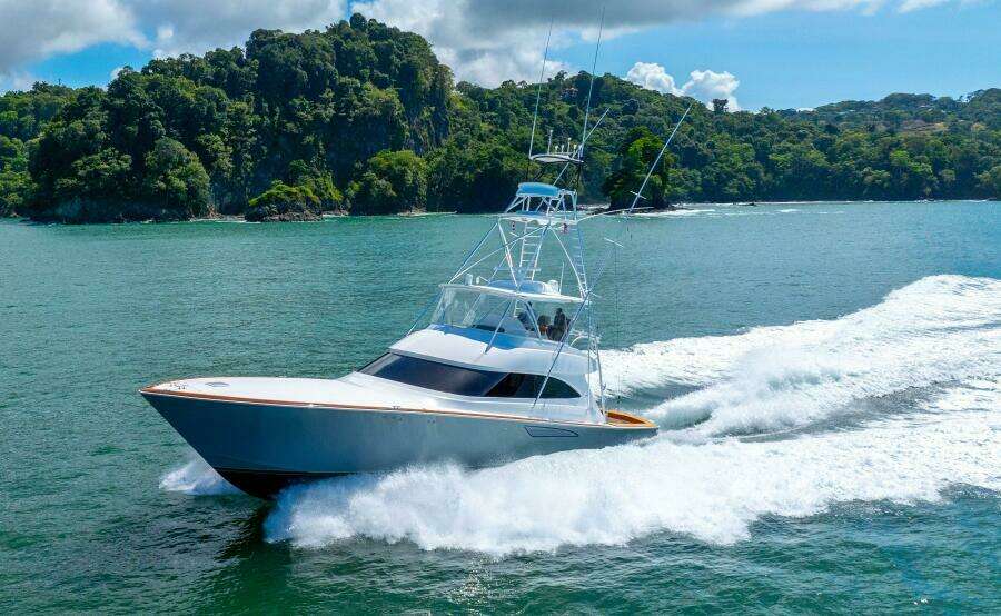 2017 62 Viking Convertible - Offensive