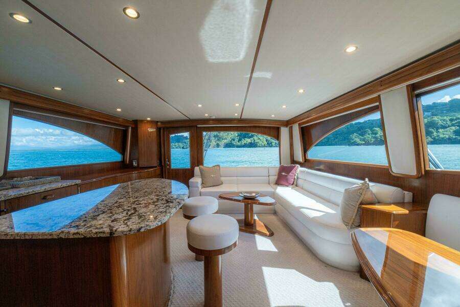 2017 62 Viking Convertible - Offensive