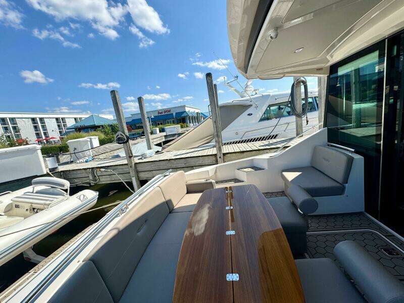 53ft Tiara Yachts Yacht For Sale