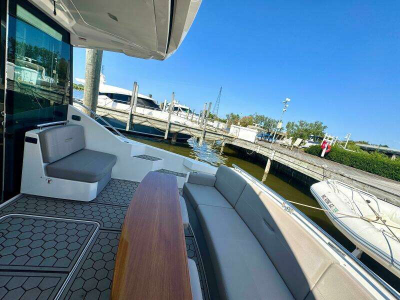 53ft Tiara Yachts Yacht For Sale
