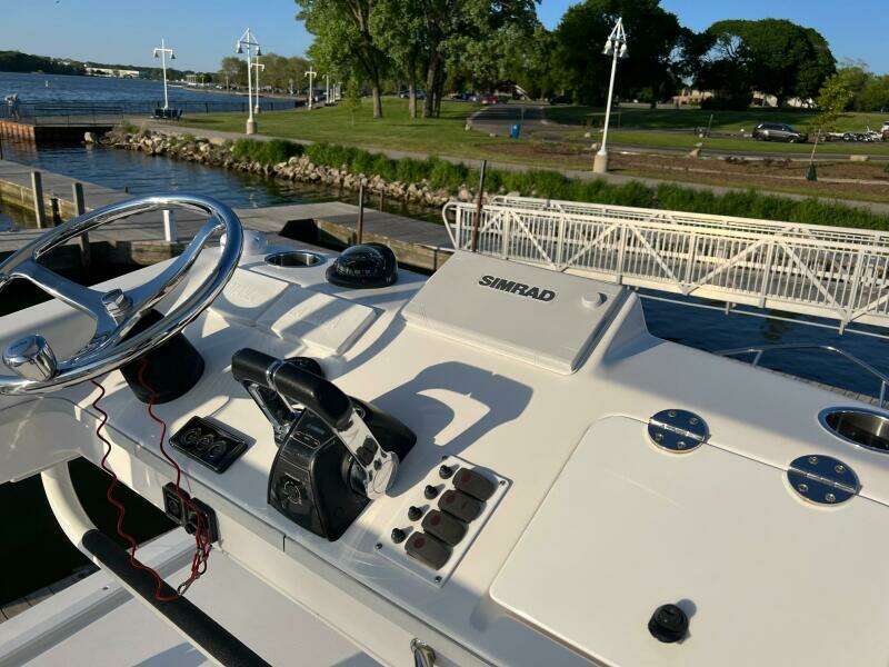 35ft Everglades Yacht For Sale