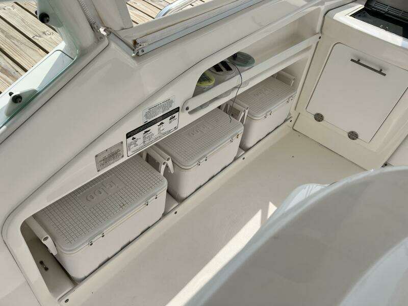35ft Everglades Yacht For Sale
