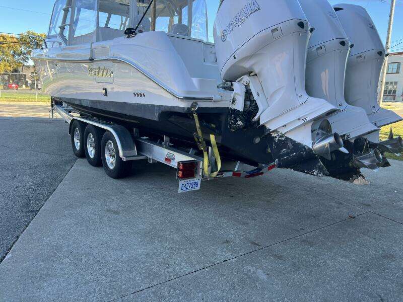 35ft Everglades Yacht For Sale