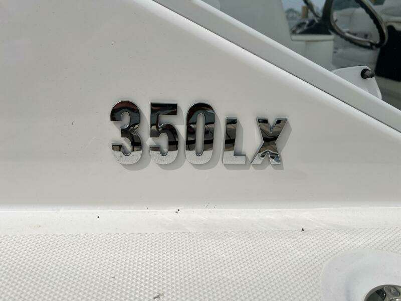 35ft Everglades Yacht For Sale