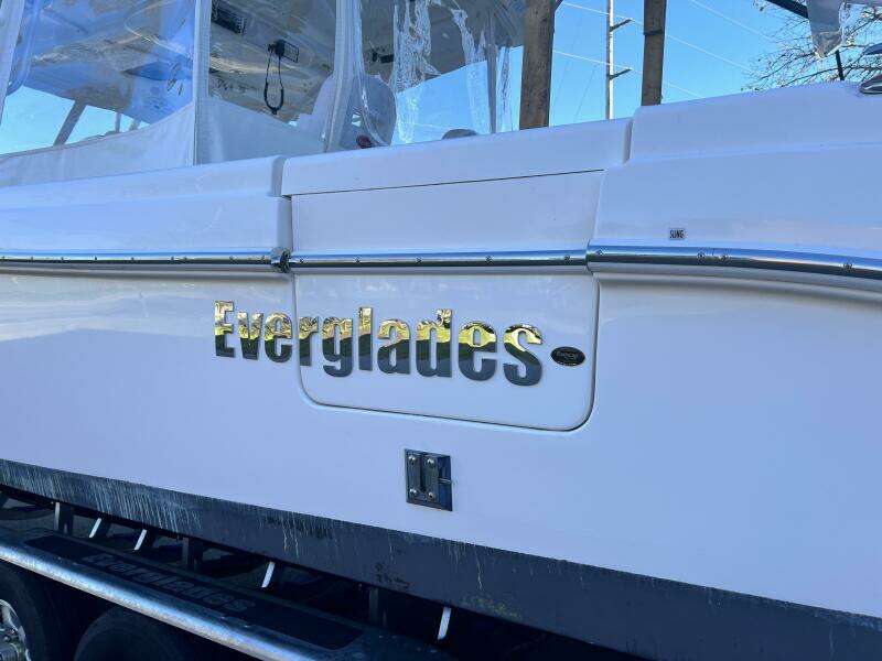 35ft Everglades Yacht For Sale