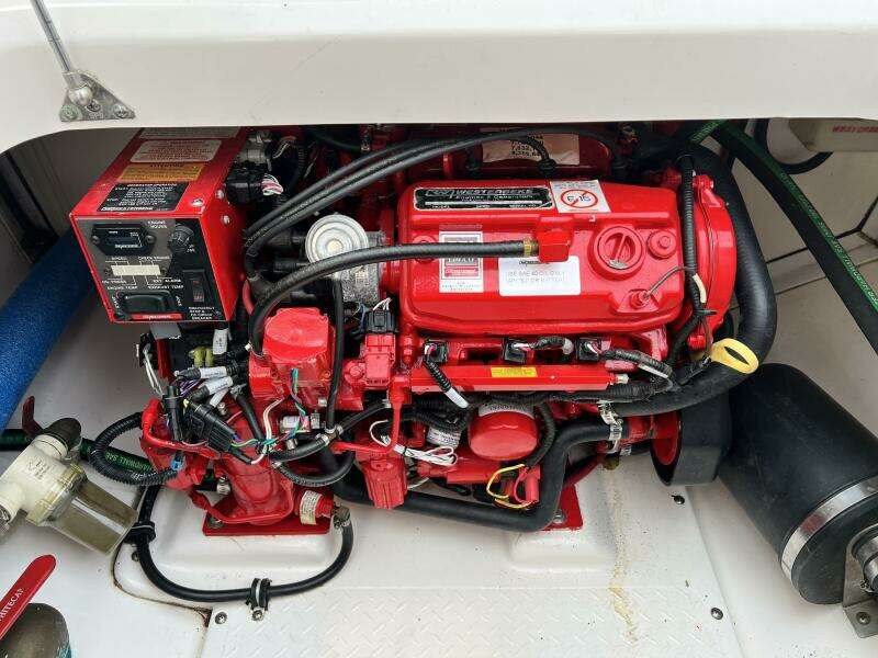 35ft Everglades Yacht For Sale