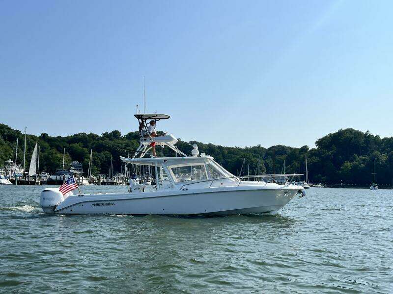35ft Everglades Yacht For Sale