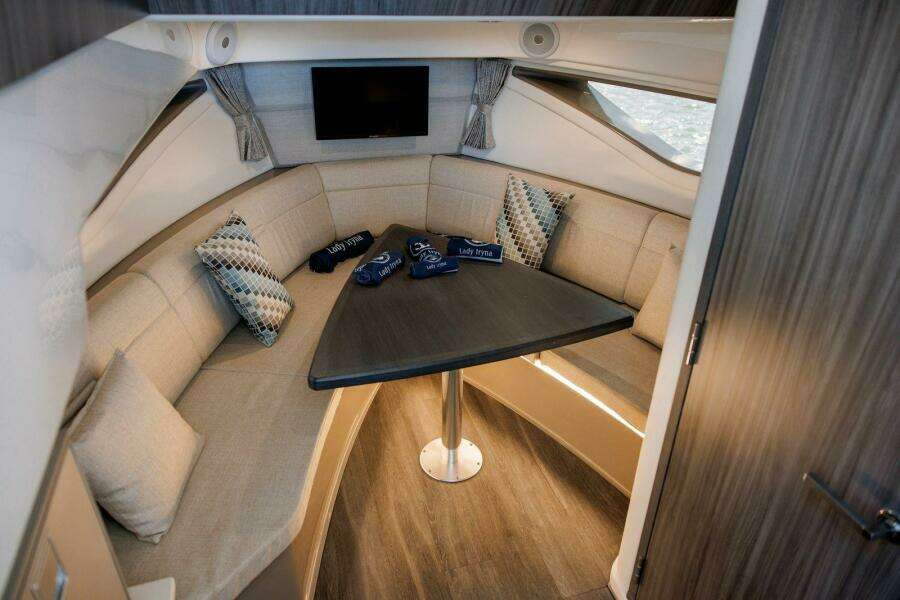 Lady Iryna 32ft Sea Ray Yacht For Sale