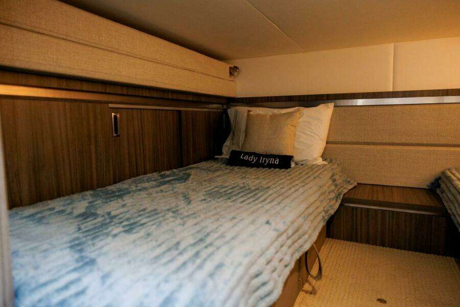 Lady Iryna 32ft Sea Ray Yacht For Sale