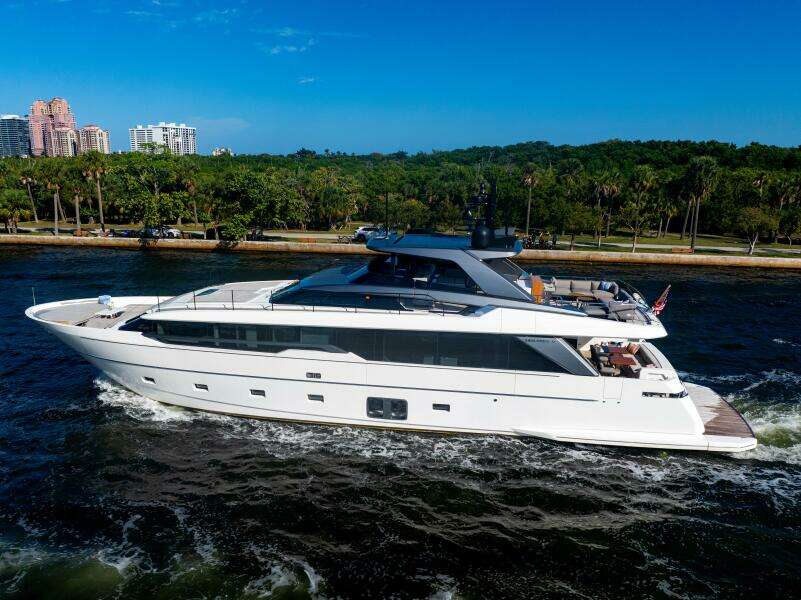 SWEET VIRGINIA 96ft Sanlorenzo Yacht For Sale