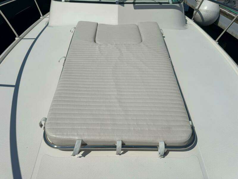 34ft Pursuit Yacht For Sale
