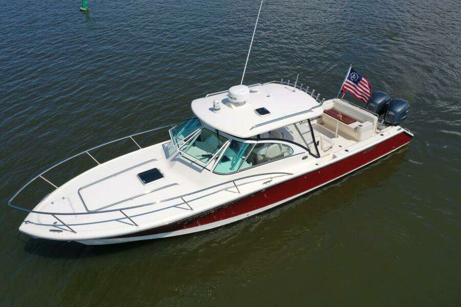 34ft Pursuit Yacht For Sale