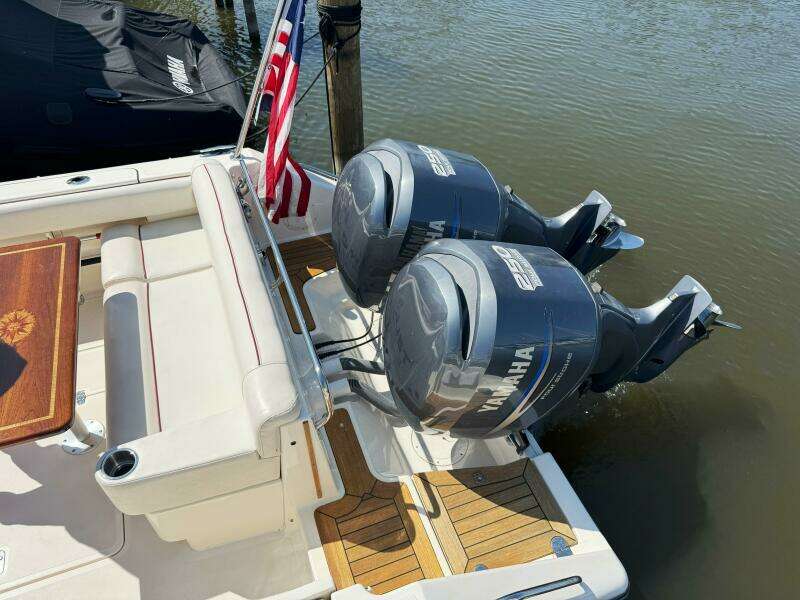 34ft Pursuit Yacht For Sale