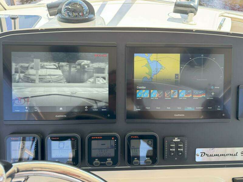 34ft Pursuit Yacht For Sale