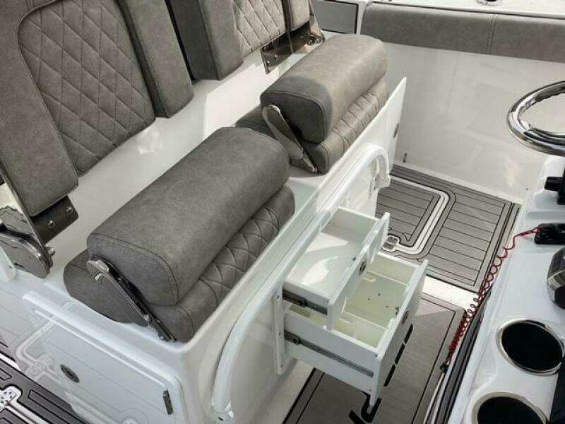 25ft Sea Pro Yacht For Sale