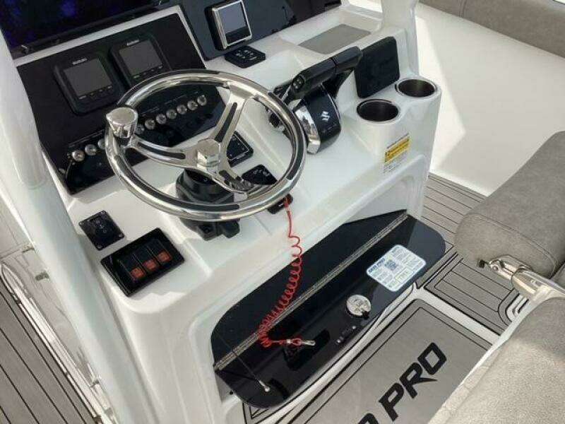 25ft Sea Pro Yacht For Sale