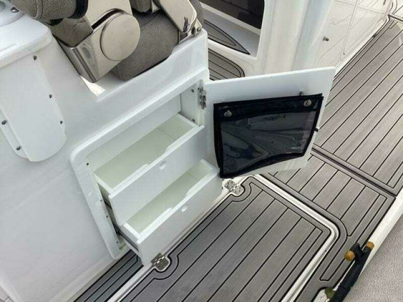 25ft Sea Pro Yacht For Sale