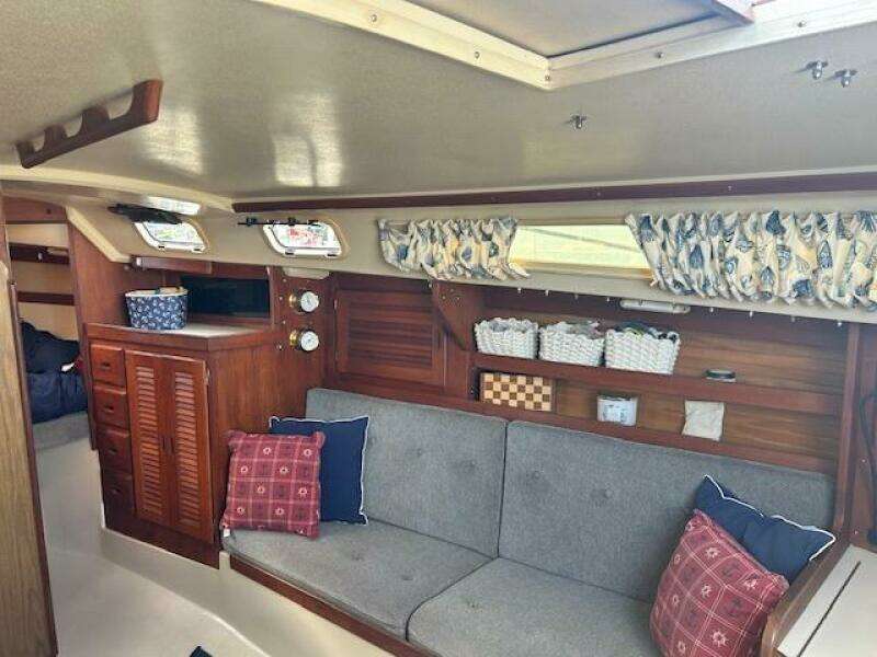 Lazy Grace 30ft Catalina Yacht For Sale