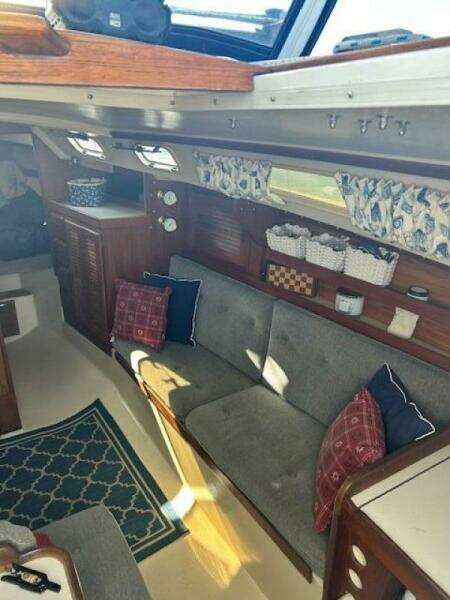 Lazy Grace 30ft Catalina Yacht For Sale