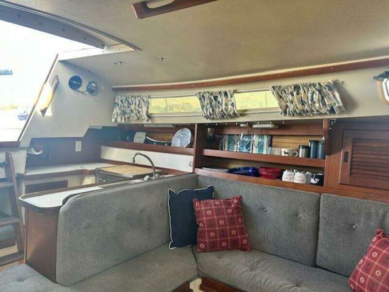 Lazy Grace 30ft Catalina Yacht For Sale