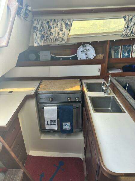 Lazy Grace 30ft Catalina Yacht For Sale