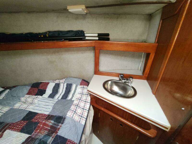TOO CHUFFED 37ft Hunter Yacht For Sale