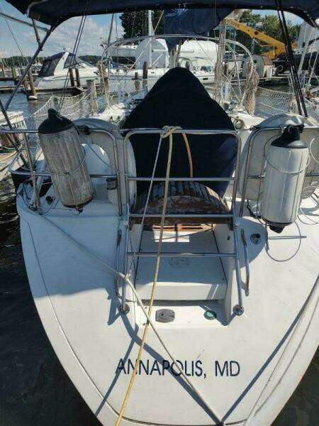 TOO CHUFFED 37ft Hunter Yacht For Sale