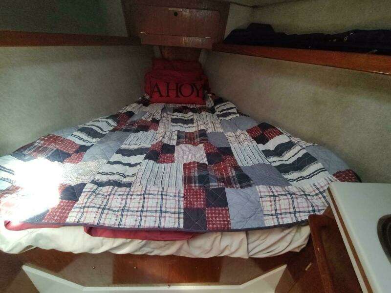 TOO CHUFFED 37ft Hunter Yacht For Sale