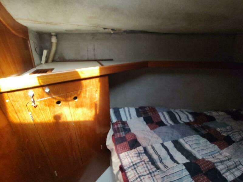TOO CHUFFED 37ft Hunter Yacht For Sale