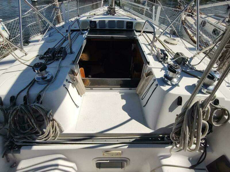 TOO CHUFFED 37ft Hunter Yacht For Sale