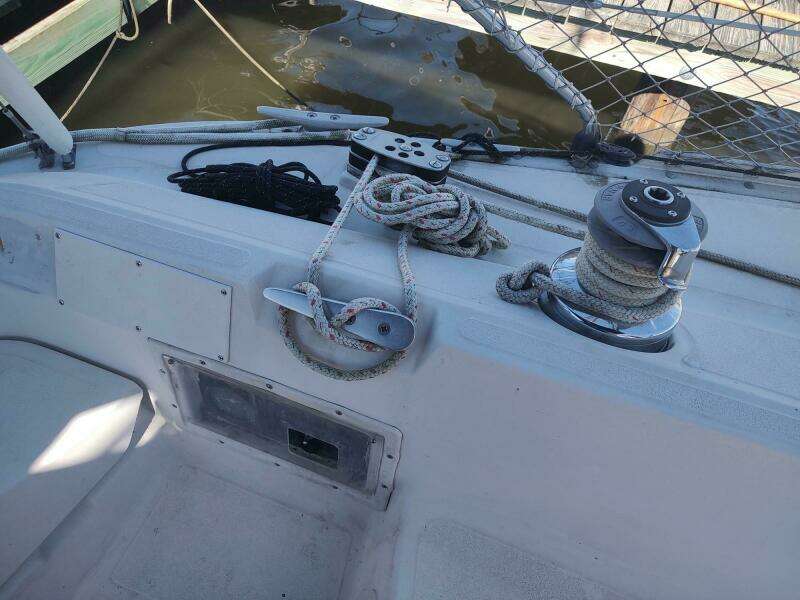 TOO CHUFFED 37ft Hunter Yacht For Sale