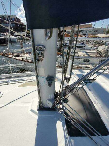 TOO CHUFFED 37ft Hunter Yacht For Sale
