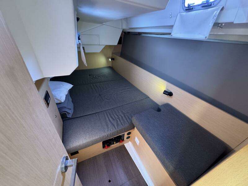Beneteau Oceanis 38  Weekender 