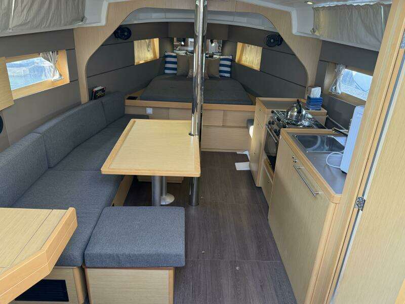 Romance 38ft Beneteau Yacht For Sale